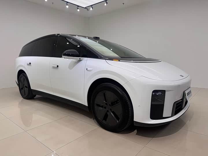 LiXiang i8 2025 2025款 标准版