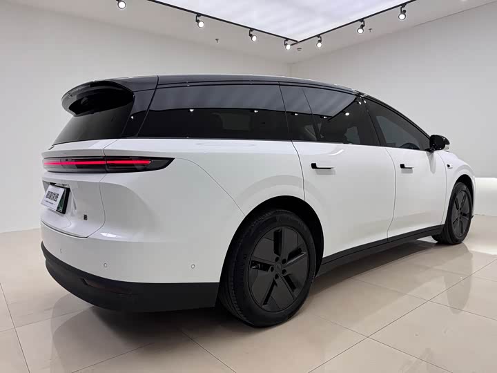 LiXiang i8 2025 2025款 标准版