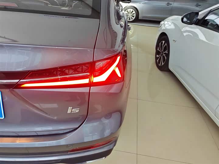 Roewe i5 2024 2024款 1.5L CVT尊荣版