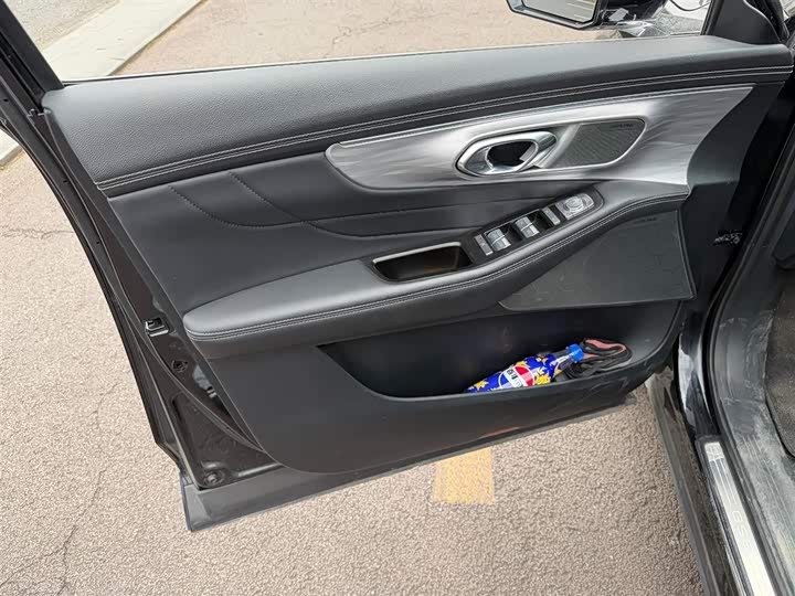 GAC Trumpchi GS8 2024 2024款 领航系列 2.0TGDI 四驱豪华智联版 7座