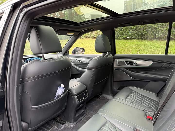 GAC Trumpchi GS8 2024 2024款 领航系列 2.0TGDI 四驱豪华智联版 7座