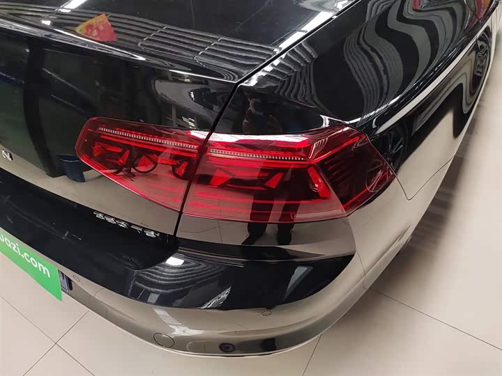 Volkswagen Magotan 2026 2026款 3000万辆甄选款 380TSI DSG豪华型