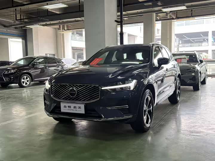 Volvo XC60 2026 2026款 B5 四驱智逸豪华版
