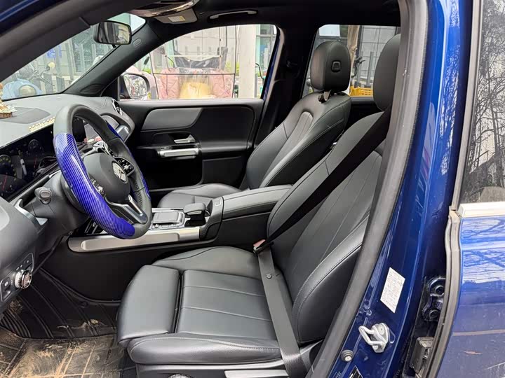 Фото 8 - Mercedes-Benz GLB-Class
