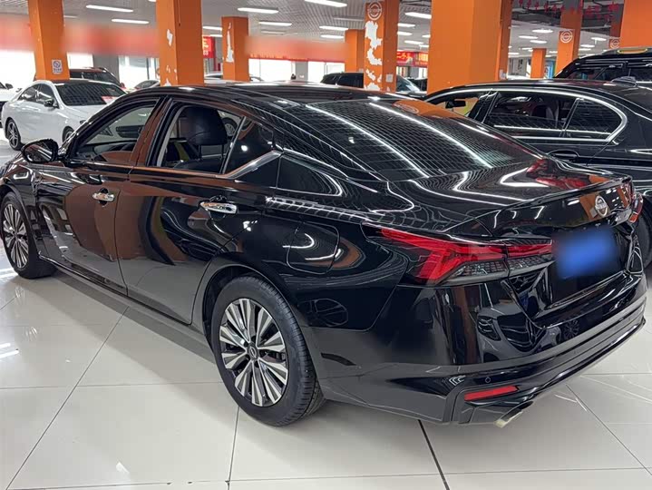 Zdjęcie 4 - Nissan Teana