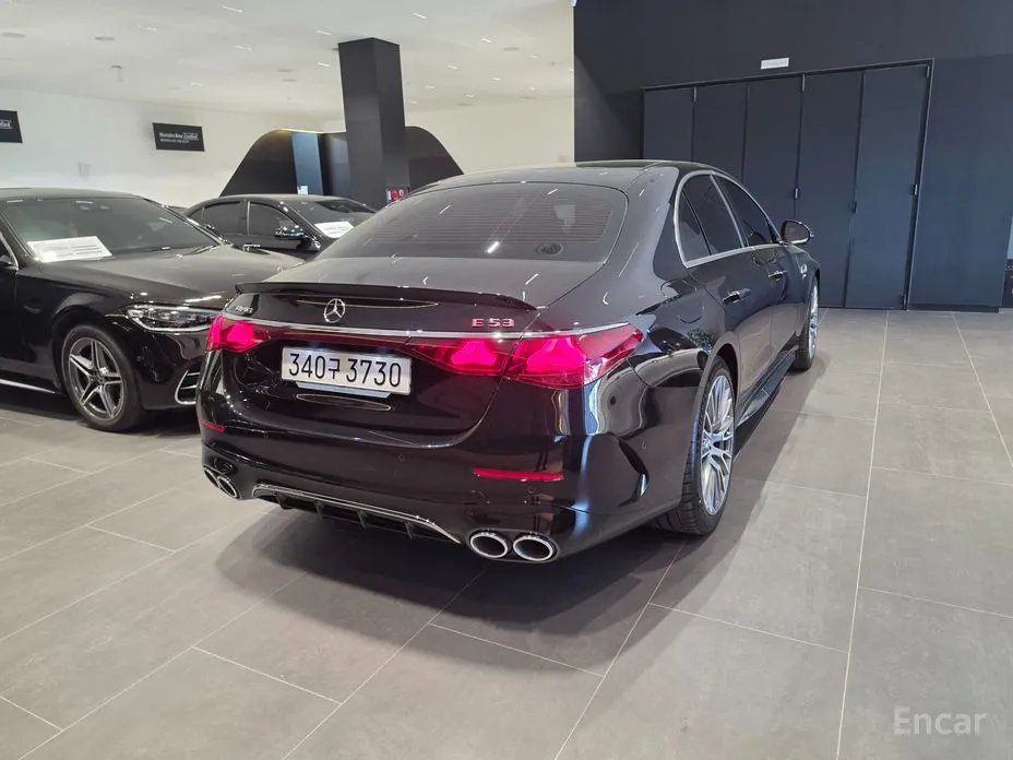 Фото 2 - Mercedes-Benz E-Class