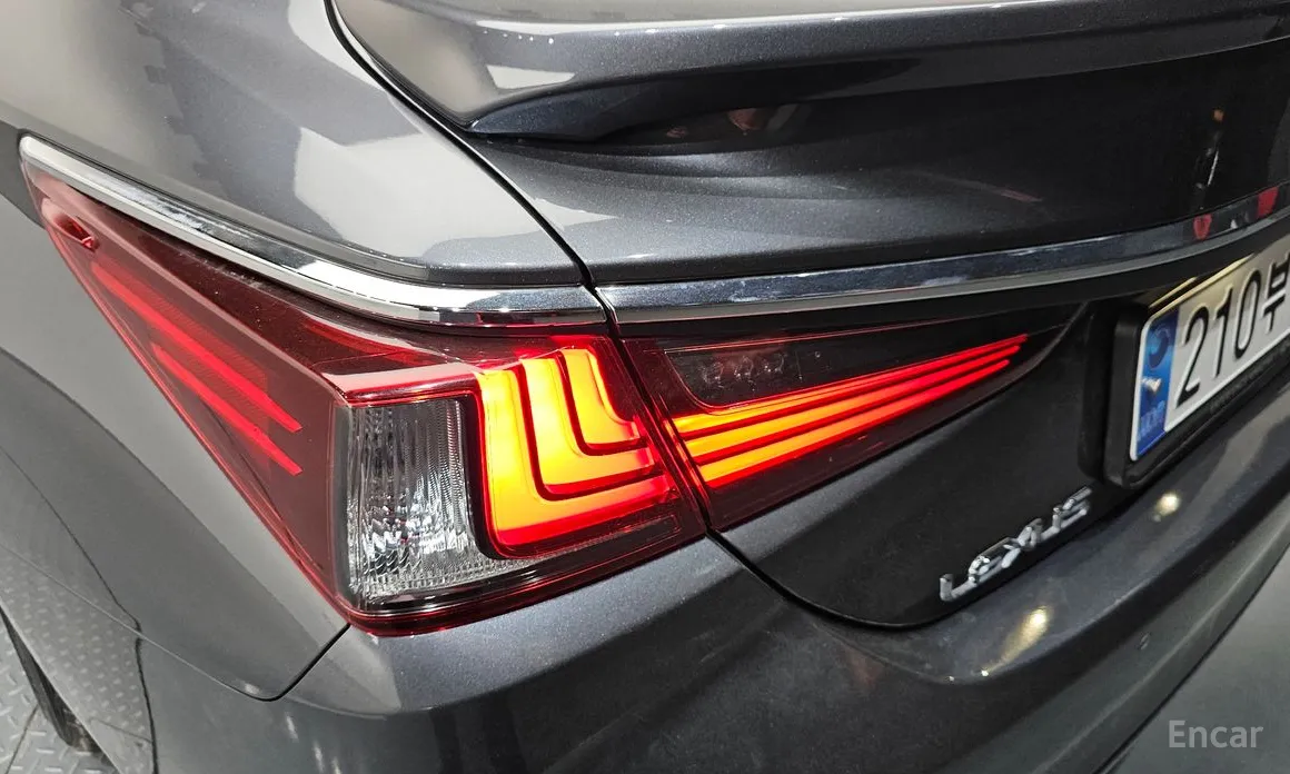 Lexus ES 2018 Executive