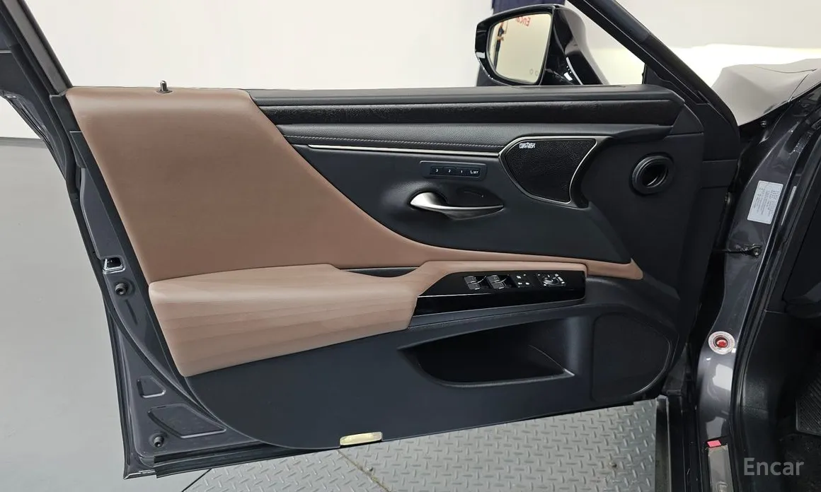 Lexus ES 2018 Executive
