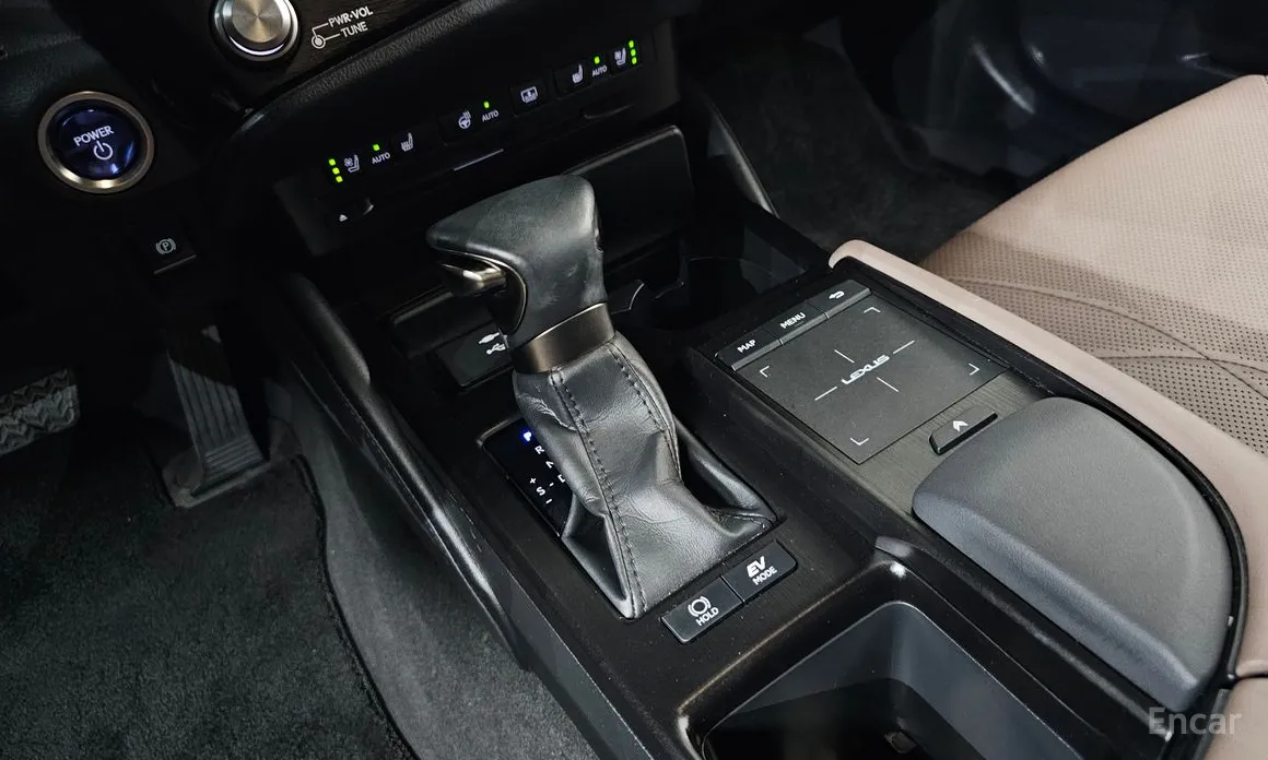 Lexus ES 2018 Executive