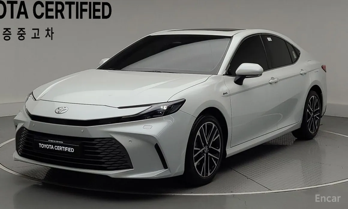 Toyota Camry 2024 2.5 XLE Hybrid