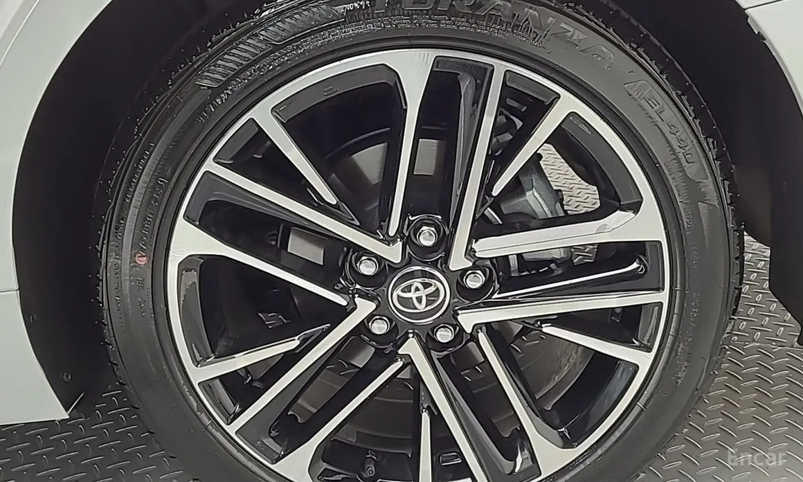 Toyota Camry 2024 2.5 XLE Hybrid
