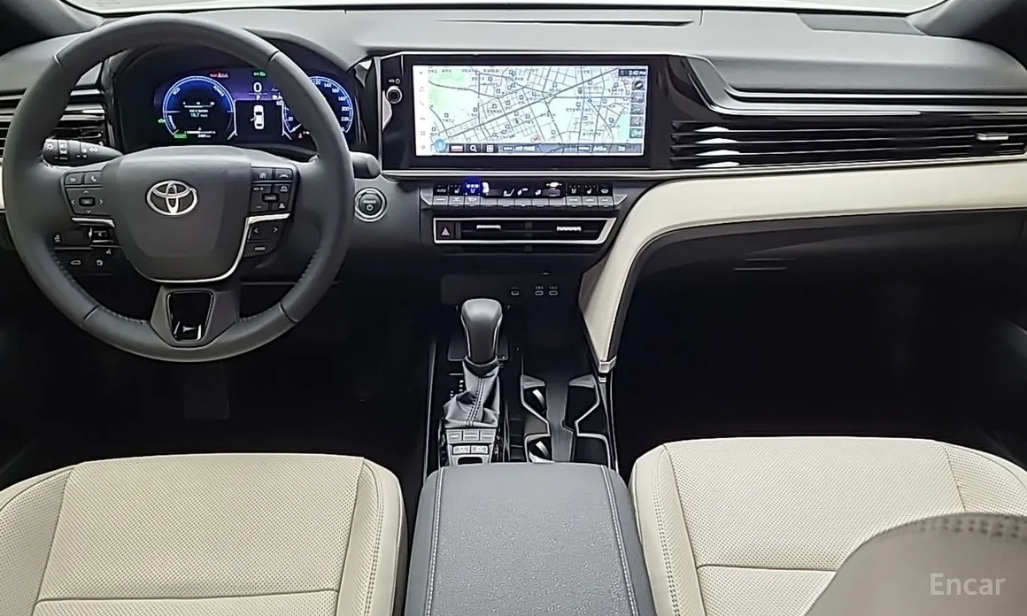 Toyota Camry 2024 2.5 XLE Hybrid