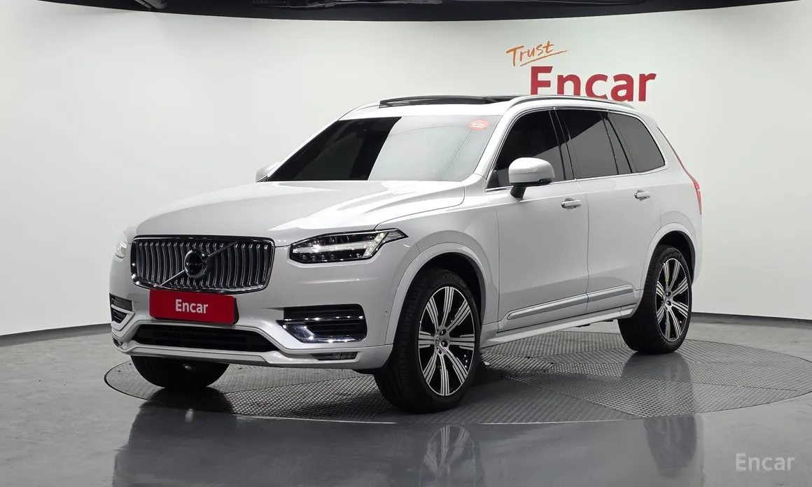 Фото 1 - Volvo XC90