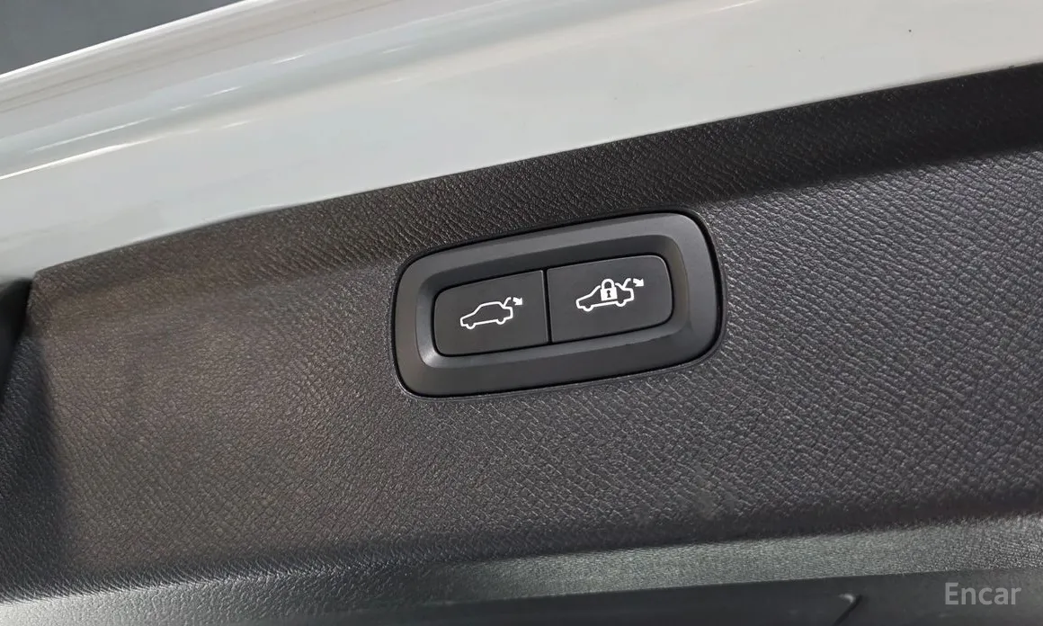 Фото 20 - Volvo XC90