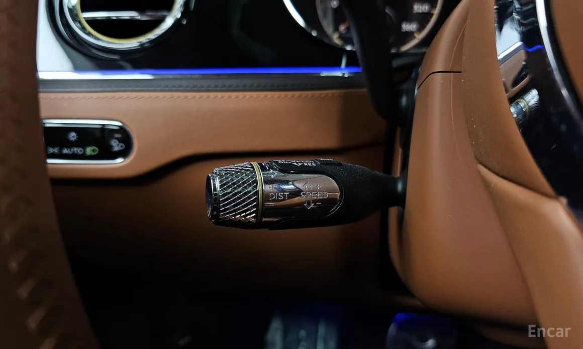 Bentley Flying Spur 2020 4.0