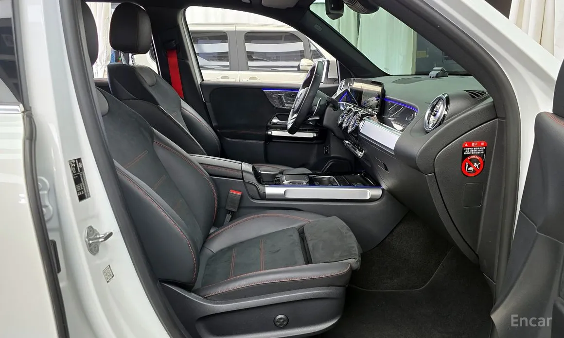 Mercedes-Benz GLB-Class 2020 AMG GLB35 4MATIC