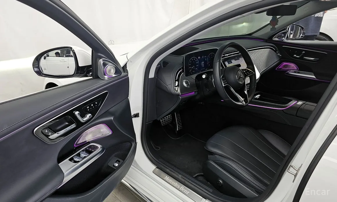 Mercedes-Benz E-Class 2024 E220d 4MATIC Exclusive