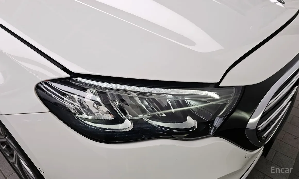 Mercedes-Benz E-Class 2024 E220d 4MATIC Exclusive