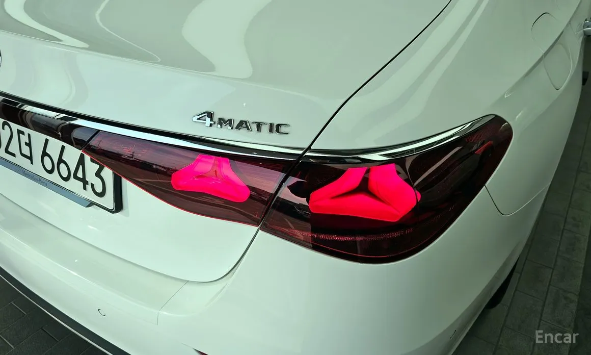 Mercedes-Benz E-Class 2024 E220d 4MATIC Exclusive