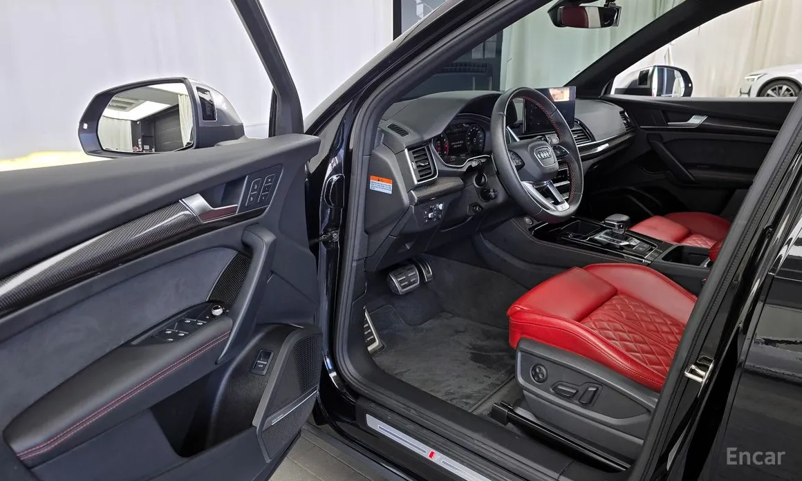 Фото 10 - Audi SQ5