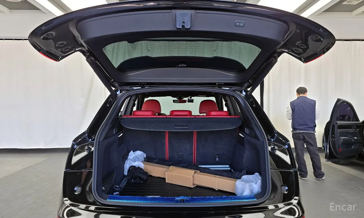 Фото 20 - Audi SQ5