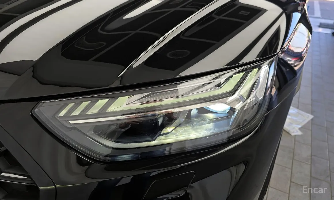 Фото 22 - Audi SQ5