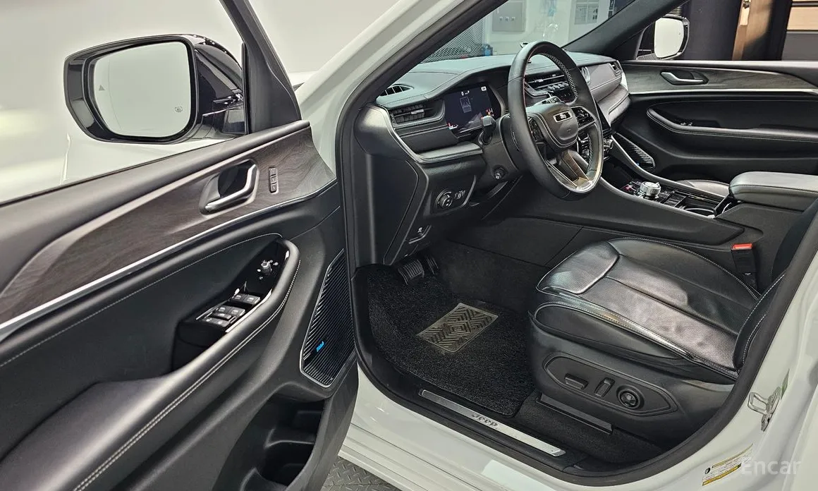Jeep Cherokee 2021 L 3.6 Overland