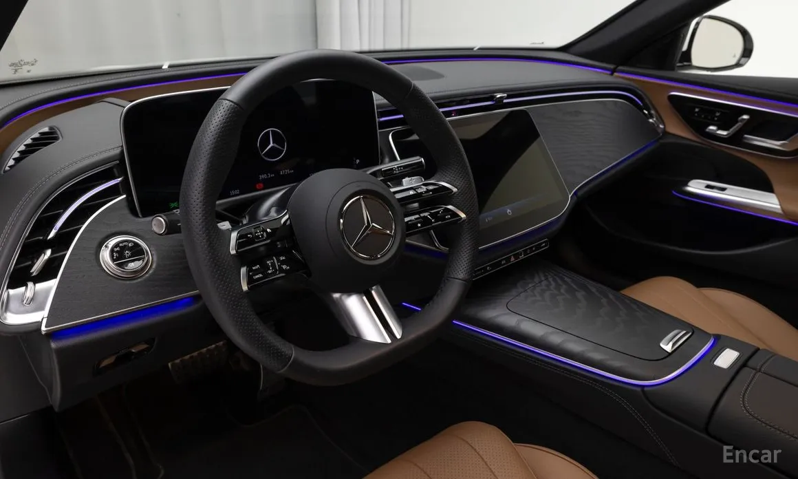 Фото 13 - Mercedes-Benz E-Class