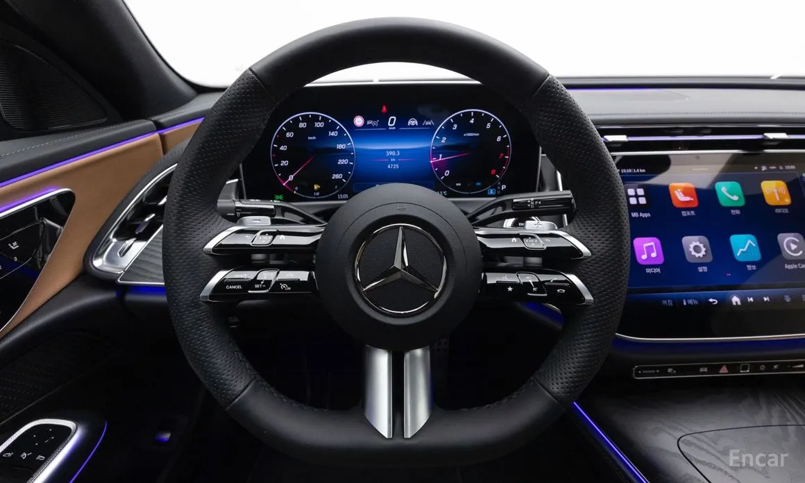 Фото 20 - Mercedes-Benz E-Class