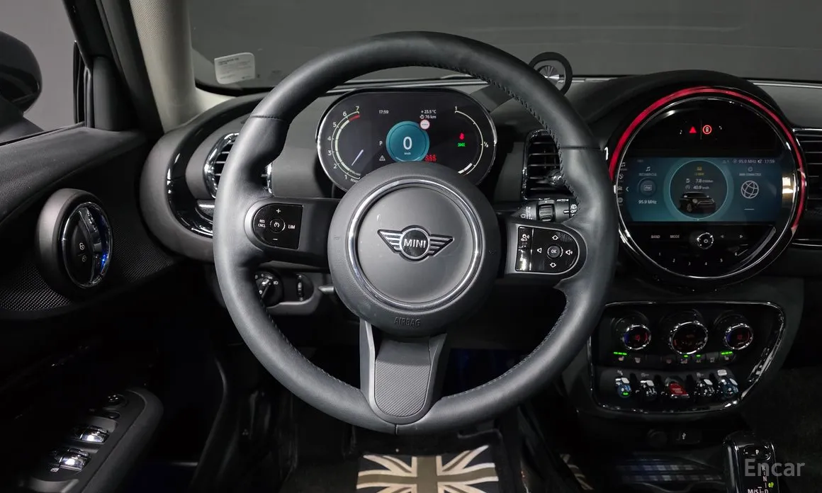 Фото 13 - Mini Clubman
