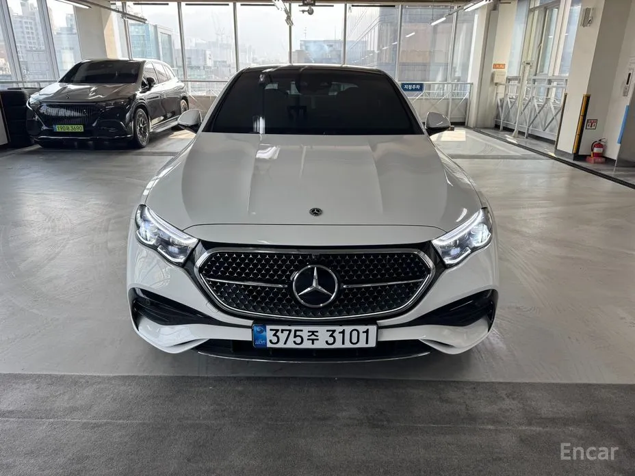 Фото 3 - Mercedes-Benz E-Class
