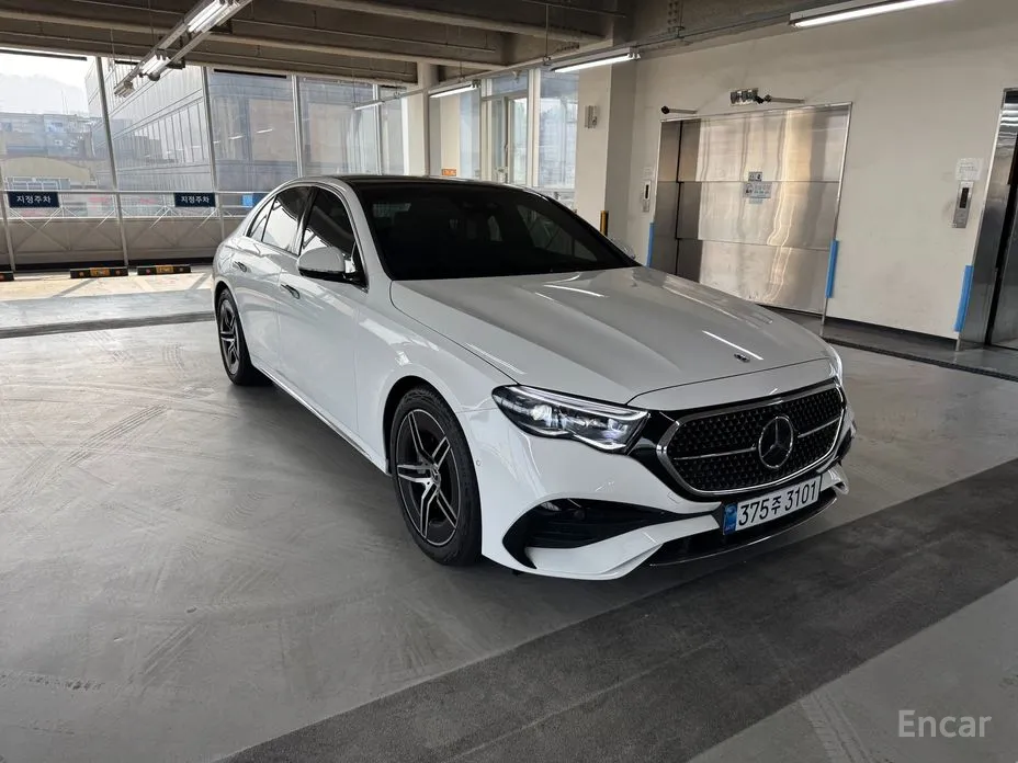 Фото 4 - Mercedes-Benz E-Class