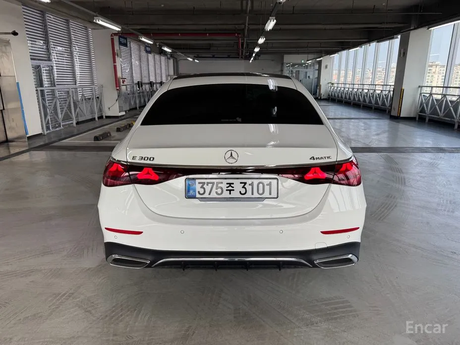 Фото 6 - Mercedes-Benz E-Class