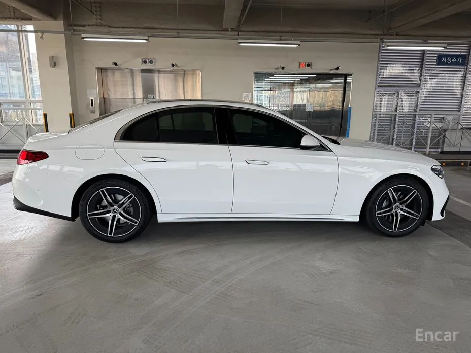 Фото 9 - Mercedes-Benz E-Class