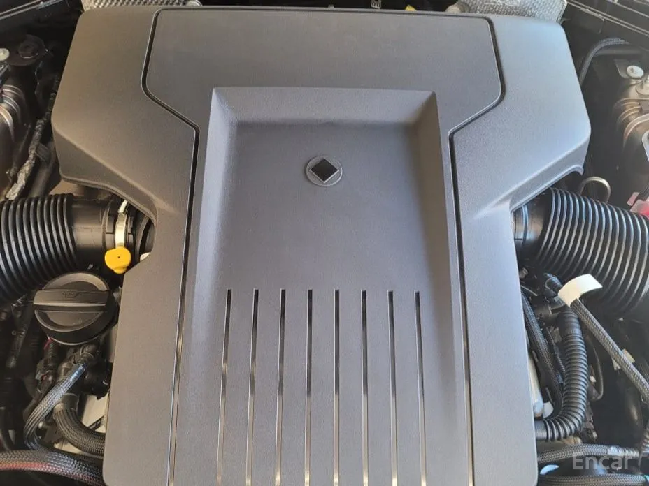 Land Rover Defender 2020 110 P635 Octa
