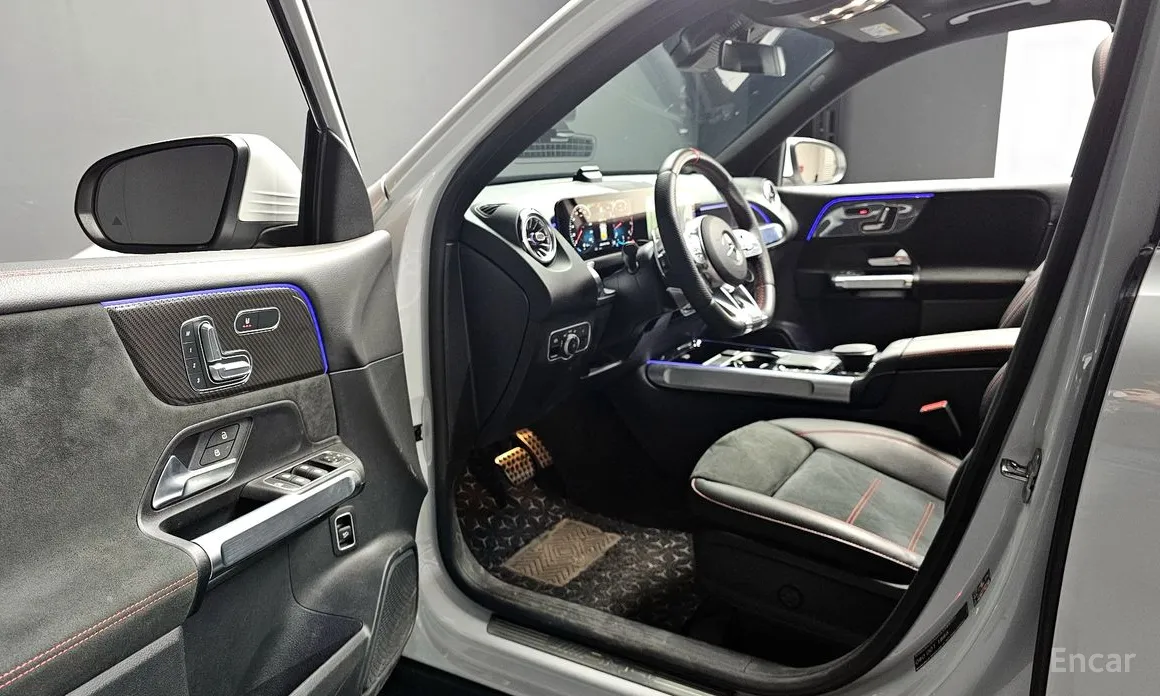 Mercedes-Benz GLB-Class 2020 AMG GLB35 4MATIC