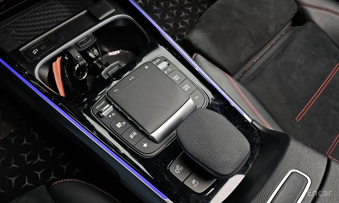 Mercedes-Benz GLB-Class 2020 AMG GLB35 4MATIC