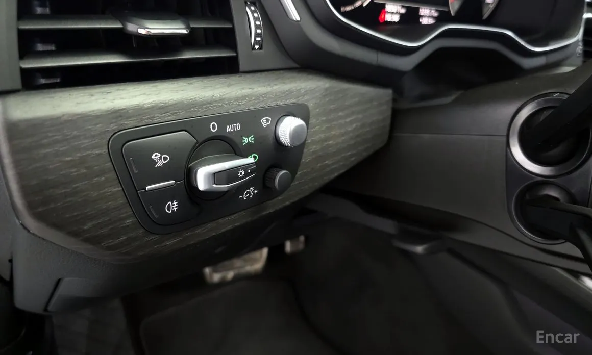 Audi A4 2016 40 TFSI Premium