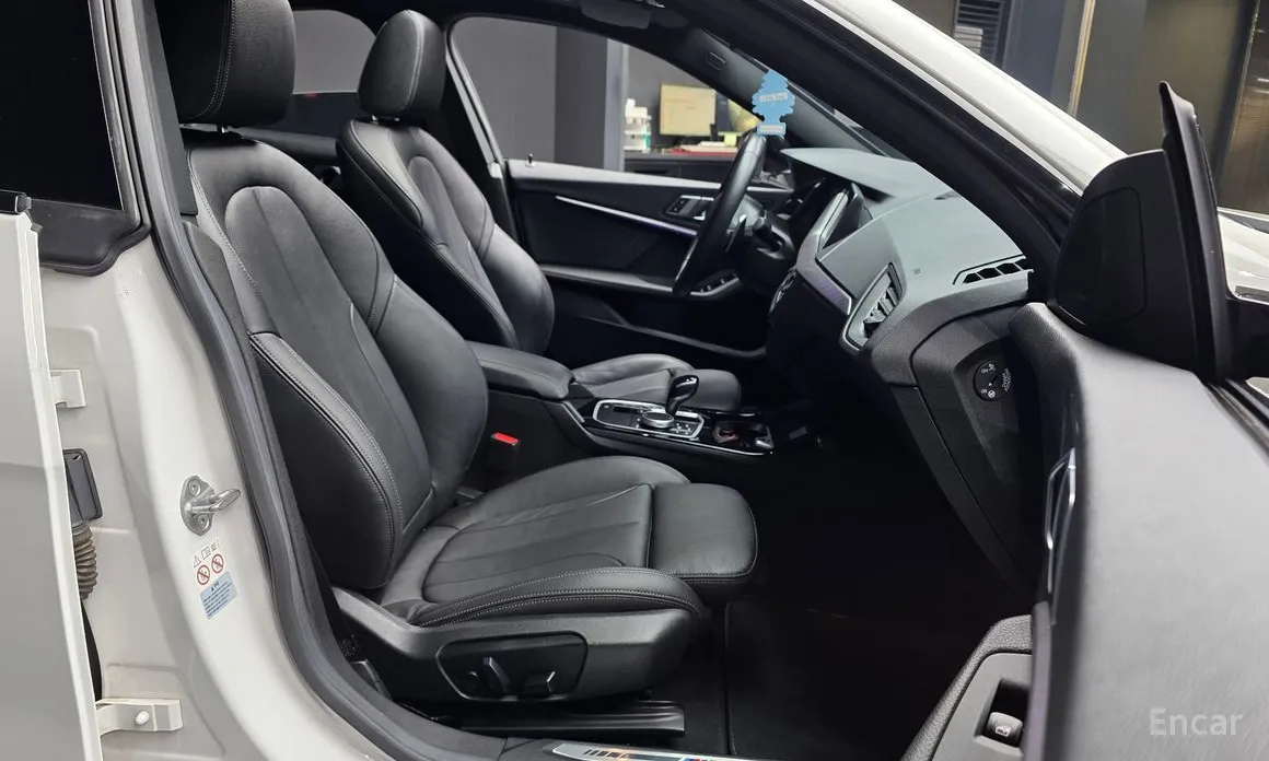 BMW 2 Series 2020 220i M Sports