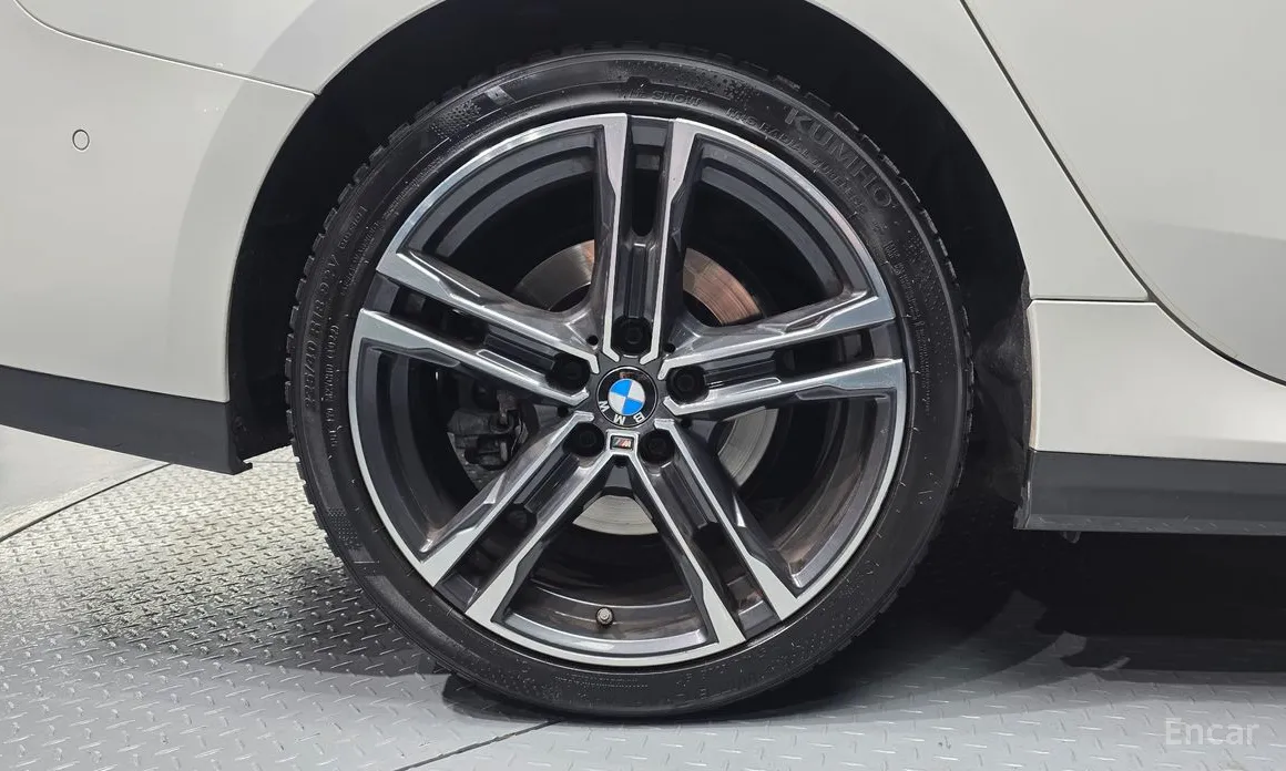 BMW 2 Series 2020 220i M Sports