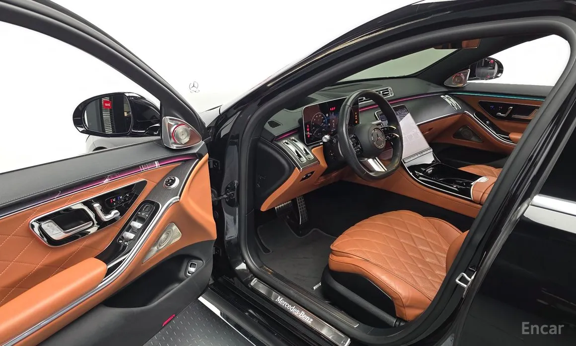 Photo 10 - Mercedes-Benz S-Class