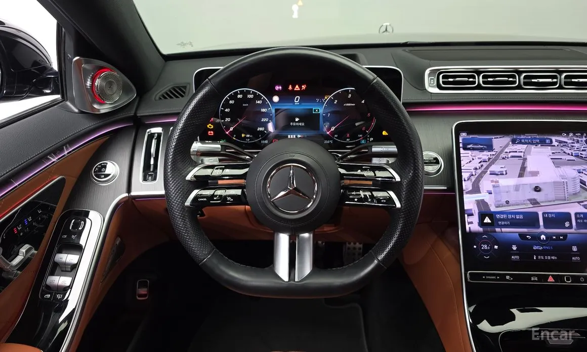 Photo 13 - Mercedes-Benz S-Class