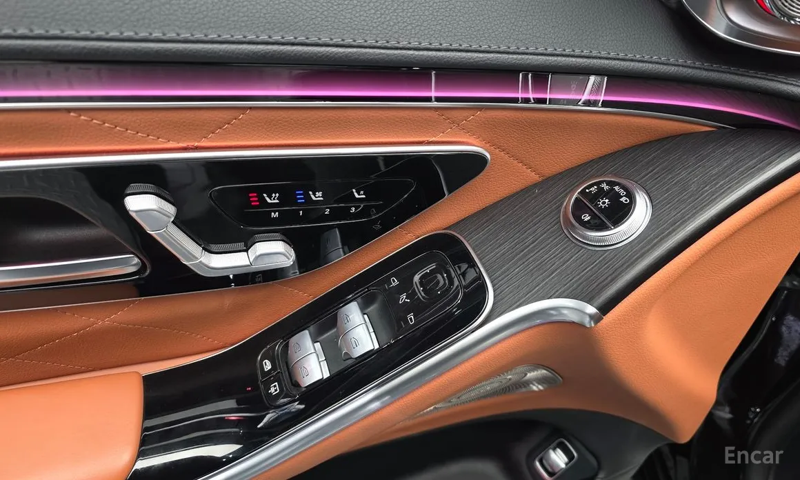 Photo 29 - Mercedes-Benz S-Class