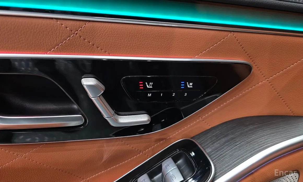 Photo 30 - Mercedes-Benz S-Class
