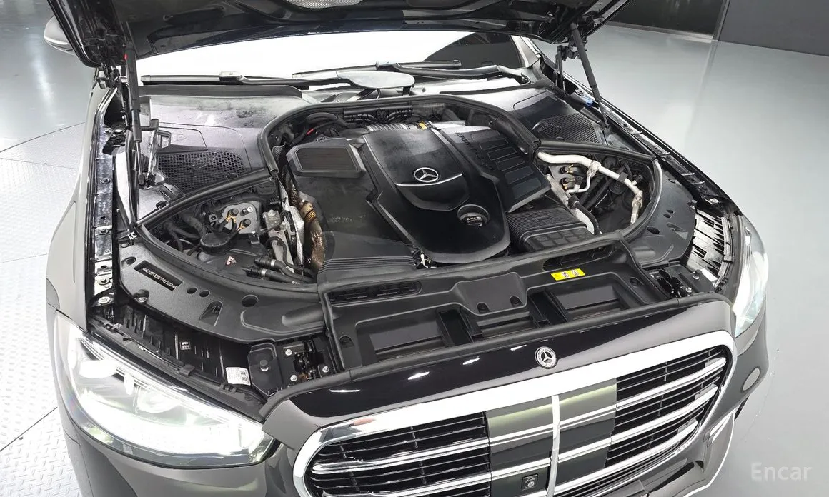 Photo 6 - Mercedes-Benz S-Class