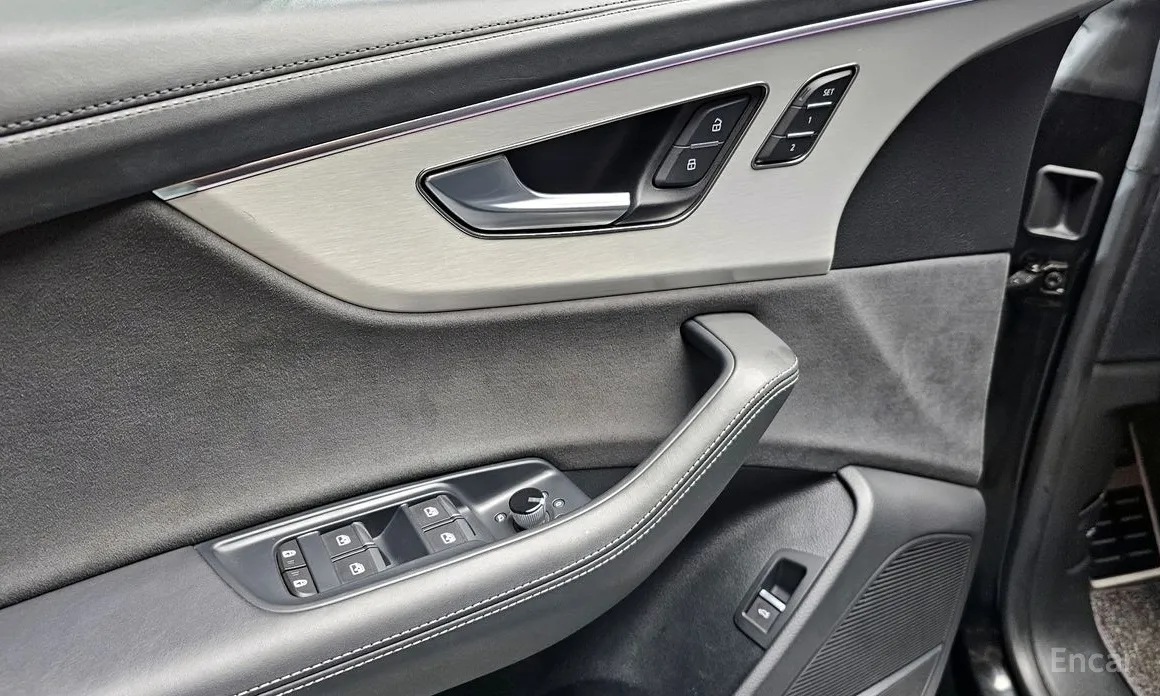 Audi Q8 2018 55 TFSI Quattro Premium