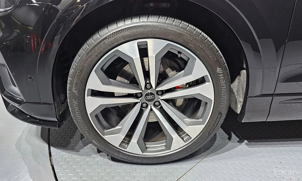 Audi Q8 2018 55 TFSI Quattro Premium