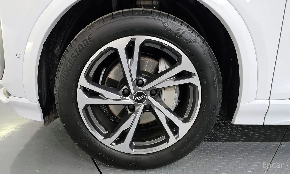 Audi Q6 e-tron 2025 Performance Premium