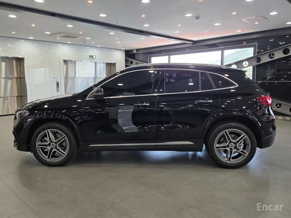 Фото 8 - Mercedes-Benz GLA-Class