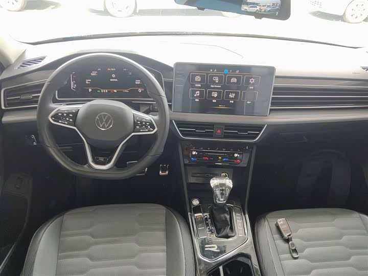 Volkswagen Tiguan X 2023 2023款 330TSI 两驱旗舰版